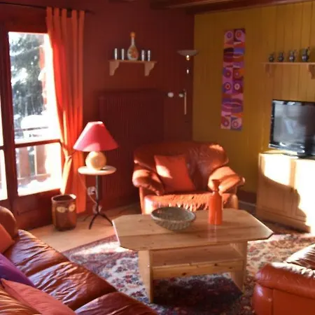 Apartment Sleeps 8 Wifi